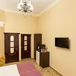 Baron Apartment *
